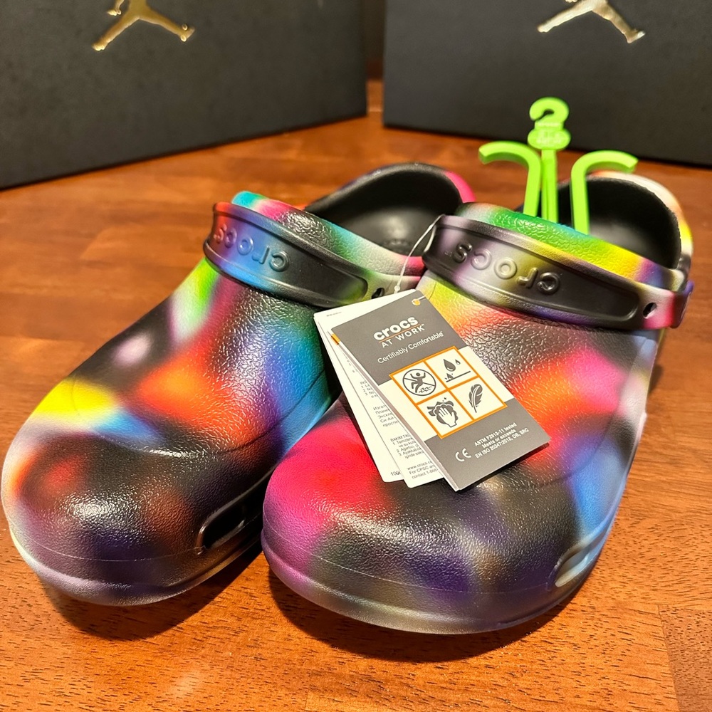 Crocs Adult Bistro Graphic Clog Work Slip Resistant Work Neon Black Mens Size 13